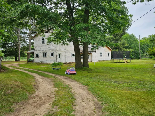 $429,900 | 3607 West Bawkey Road, Farwell, MI 48622