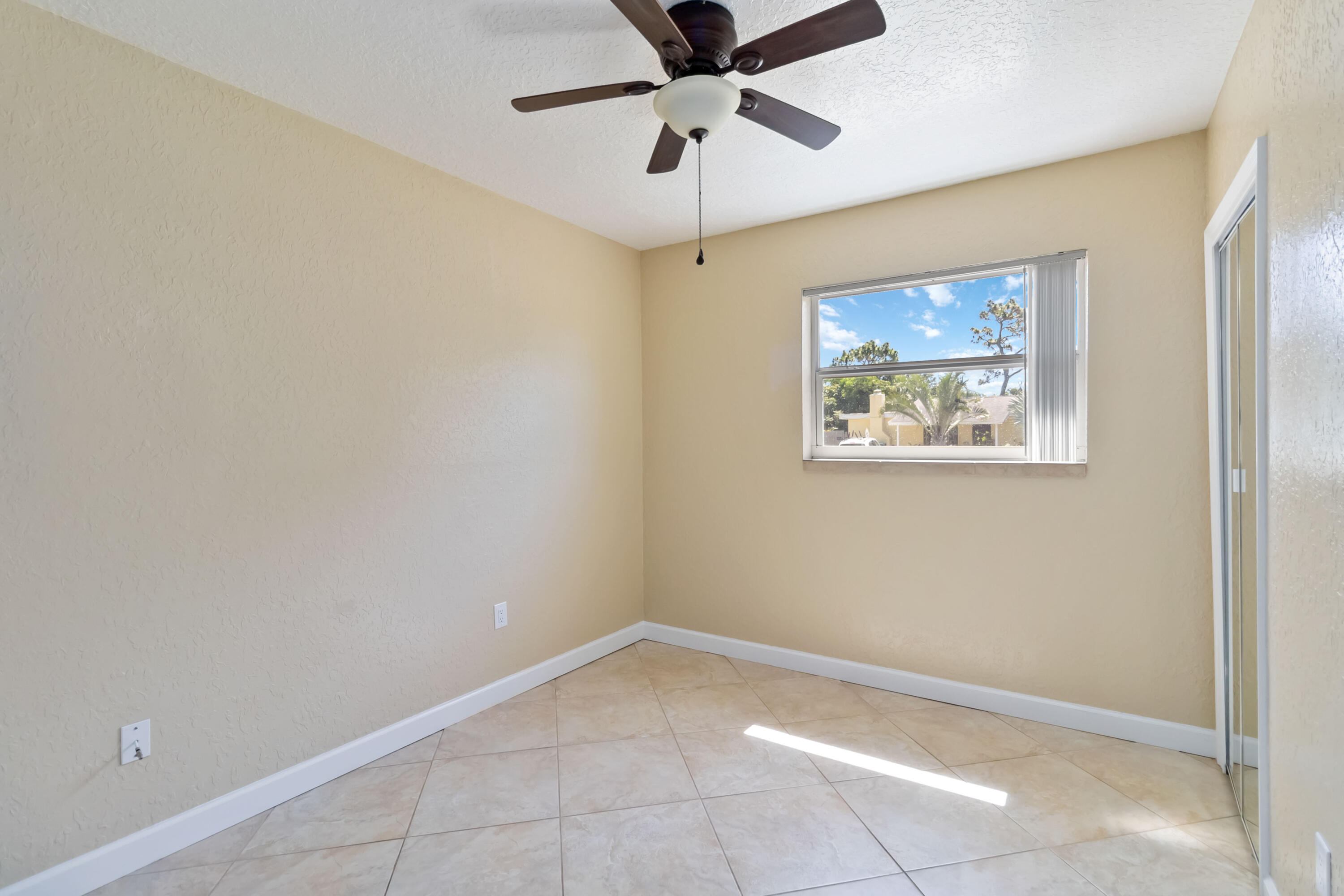 2908 Emory Street Melbourne, FL 32901 - Photo 23 of 34 018