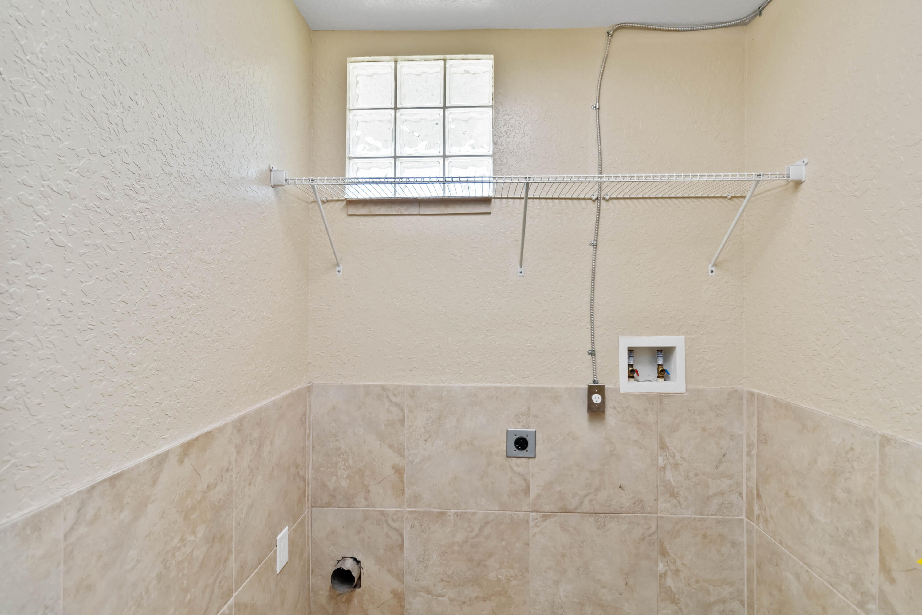 2908 Emory Street Melbourne, FL 32901 - Photo 30 of 34 024