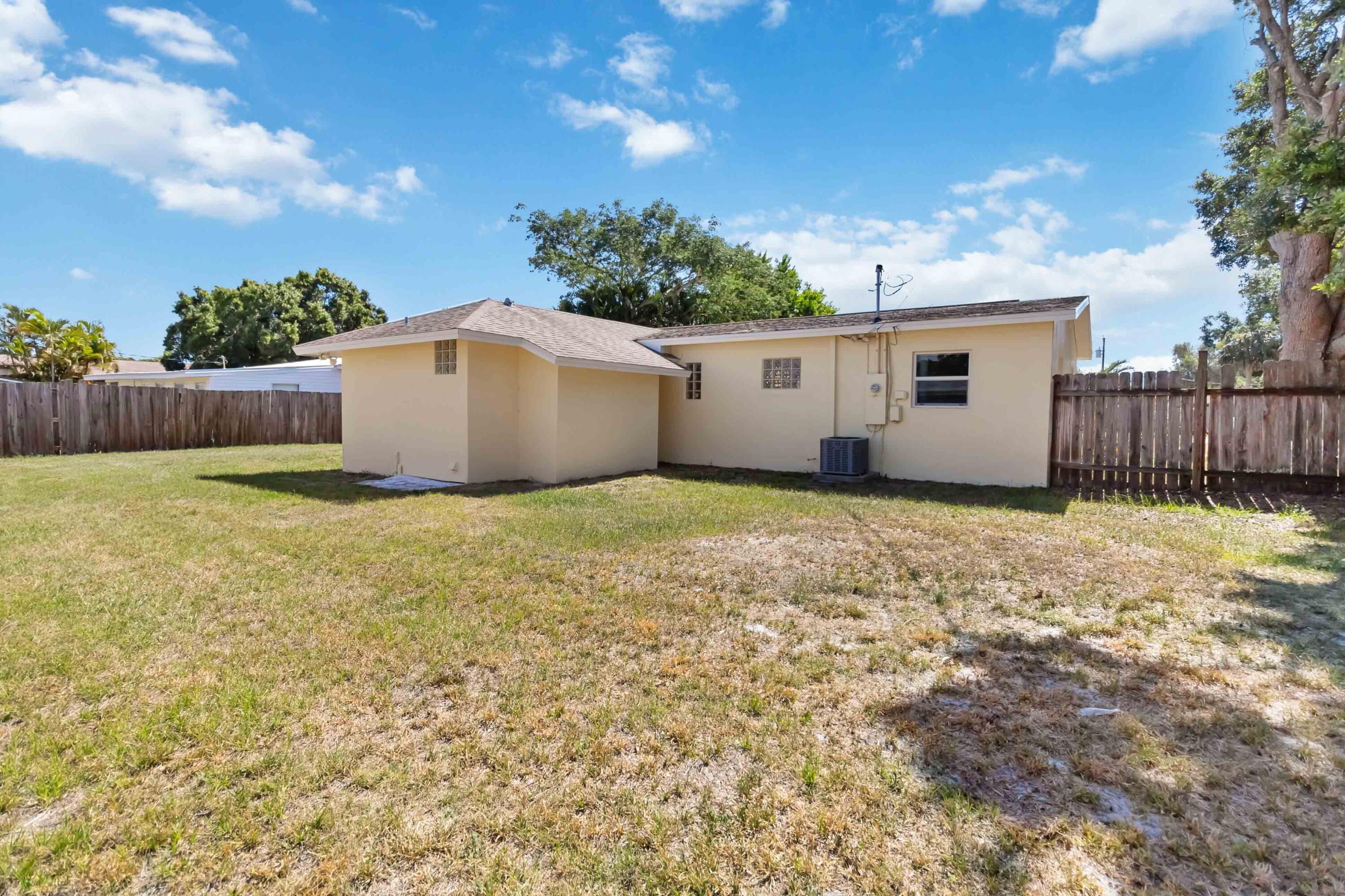 2908 Emory Street Melbourne, FL 32901 - Photo 32 of 34 030