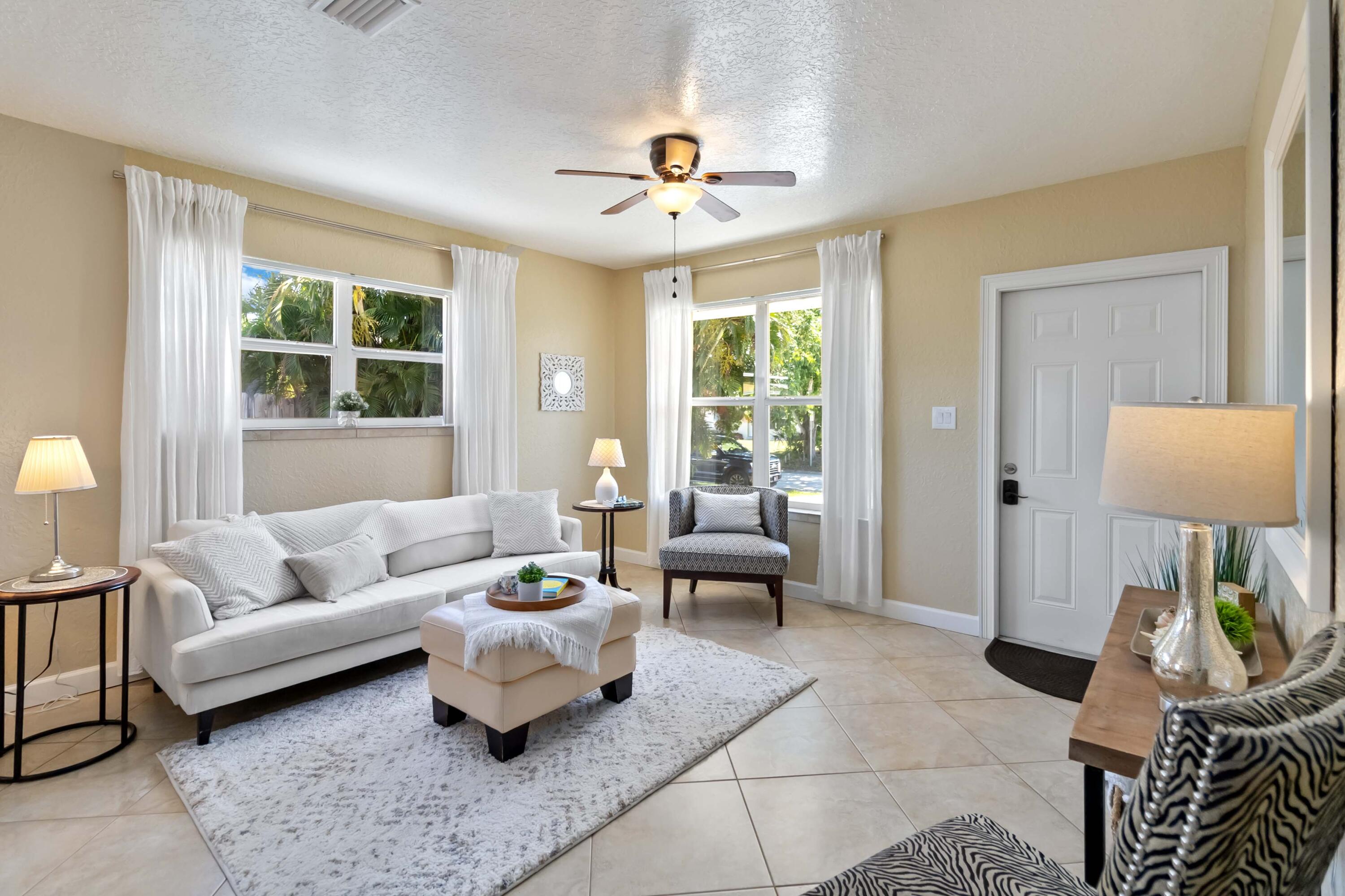 2908 Emory Street Melbourne, FL 32901 - Photo 4 of 34 007