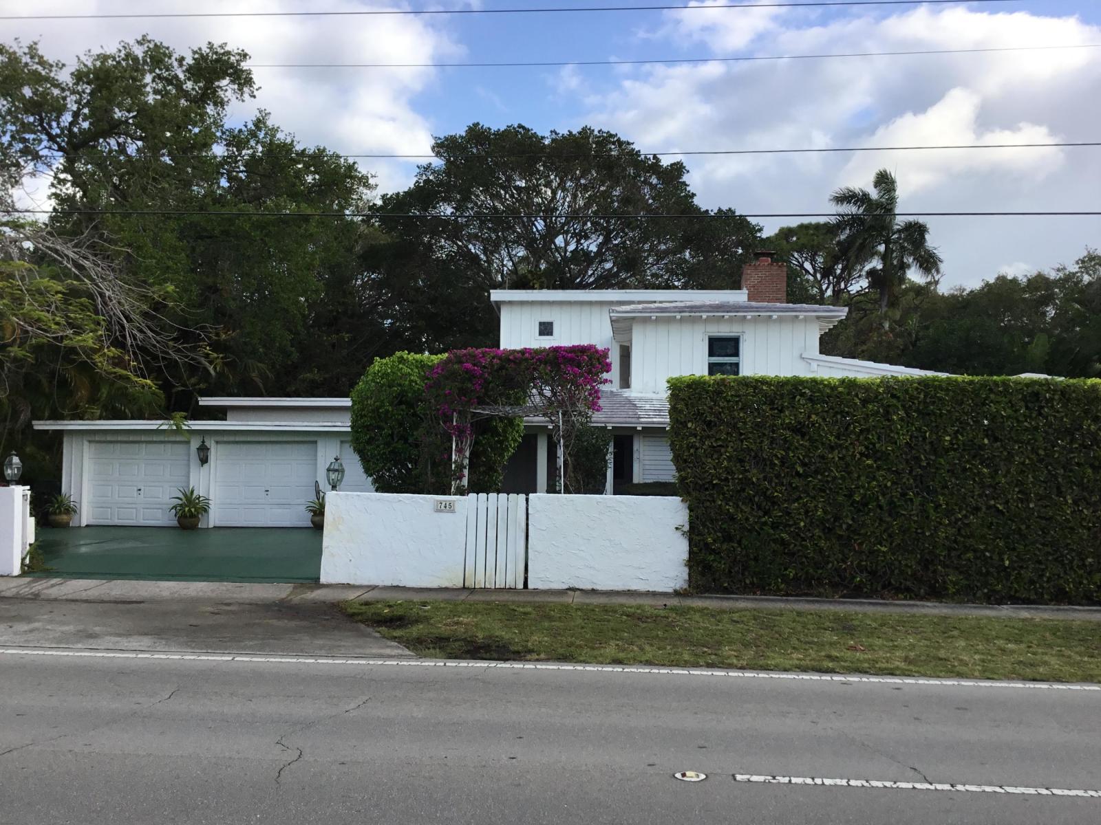 745 West Palmetto Park Road Boca Raton, FL 33486 - Photo 3 of 18 23134B87-6347-4B6C-896E-FE977EBA3527
