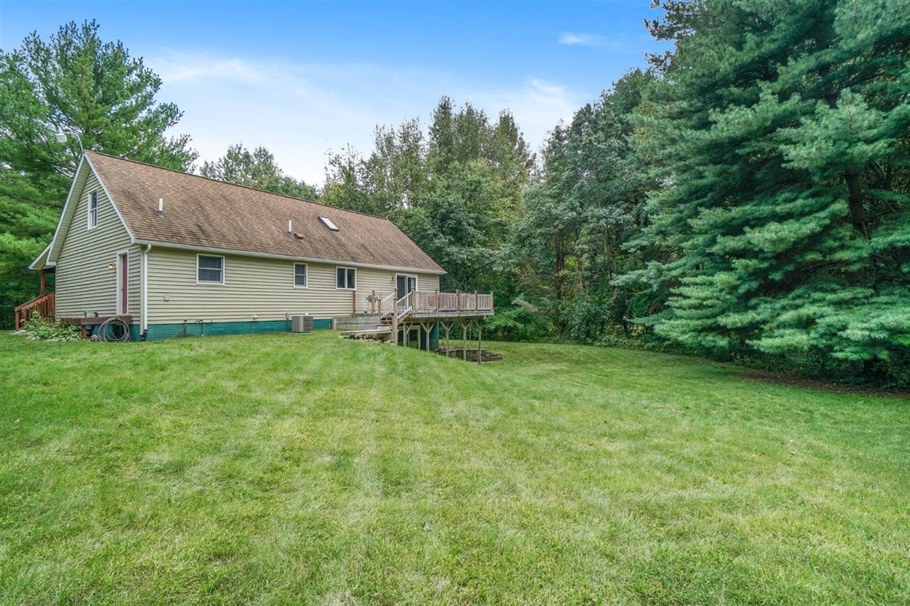 5674 Seymour Road Jackson, MI 49201 - Photo 5 of 35