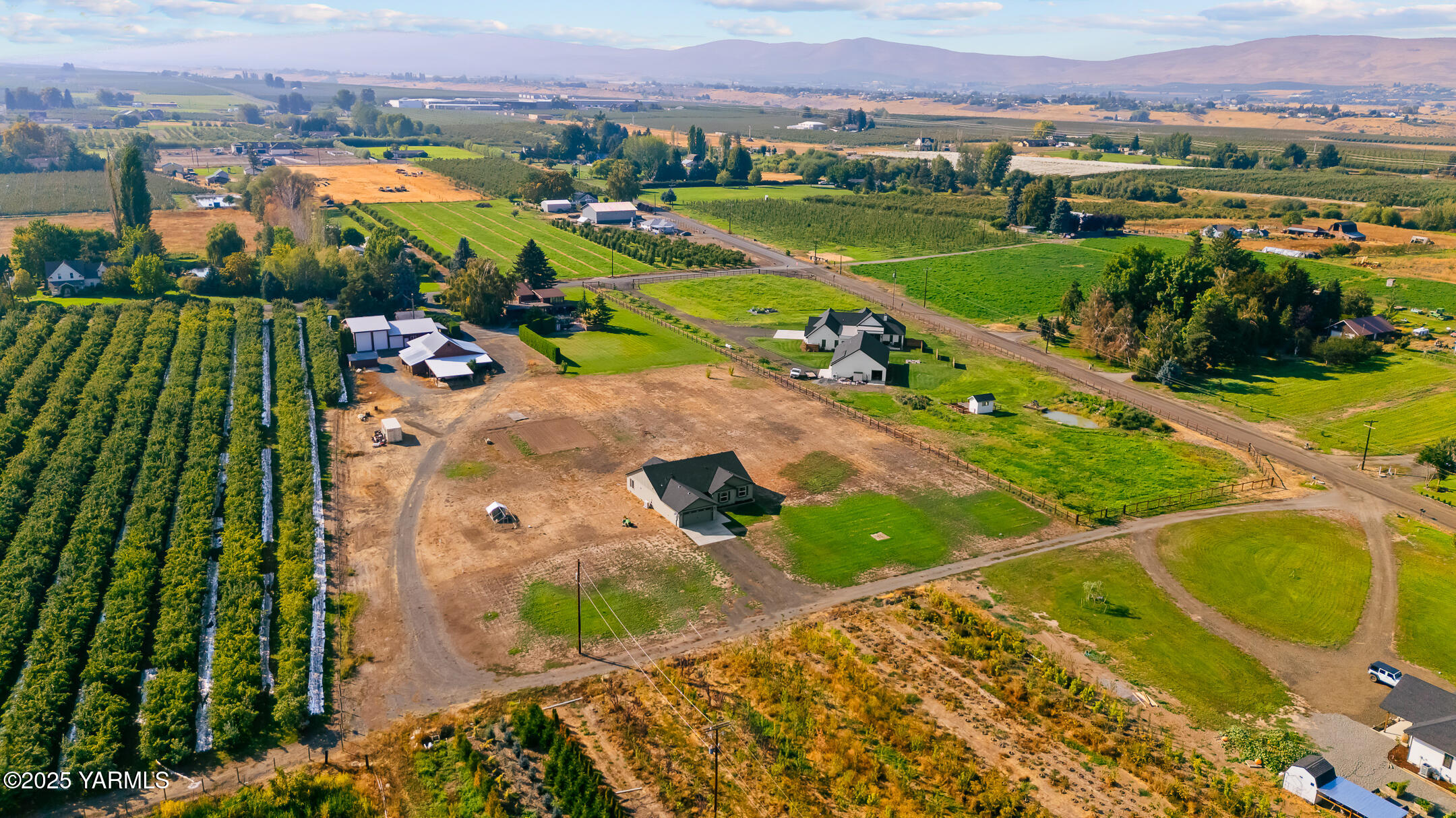 12312 Nelson Road Yakima, WA 98903 - Photo 19 of 36 an aerial view of a city