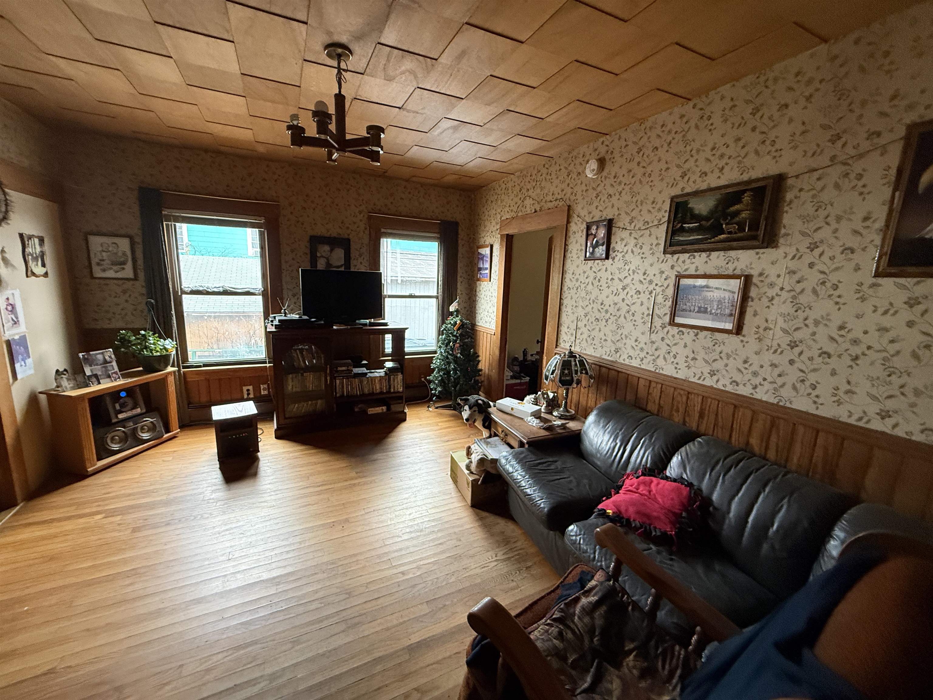 36 Barker Street Rockingham, VT 05101 - Photo 7 of 33