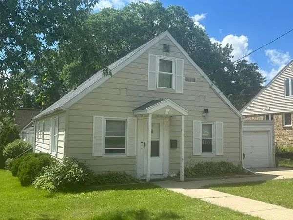 $300,000 | 1702 Park Middleton Wi 53562, Middleton, WI 53562