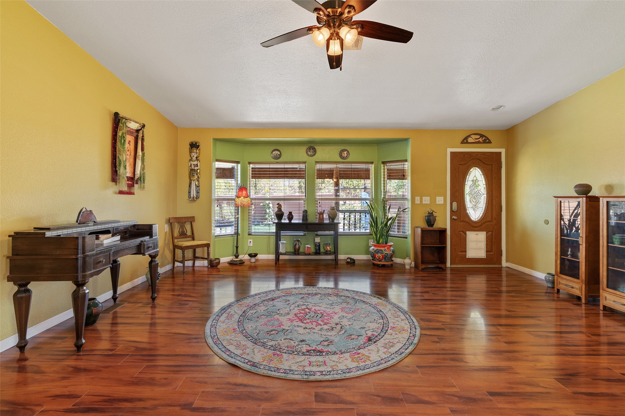12 Apache Ridge Road Santa Fe, NM 87505 - Photo 11 of 69 living