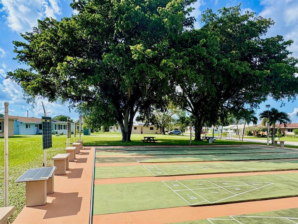 4510 Northwest 46th Street Tamarac, FL 33319 - Photo 29 of 34 a view of a volley ball court