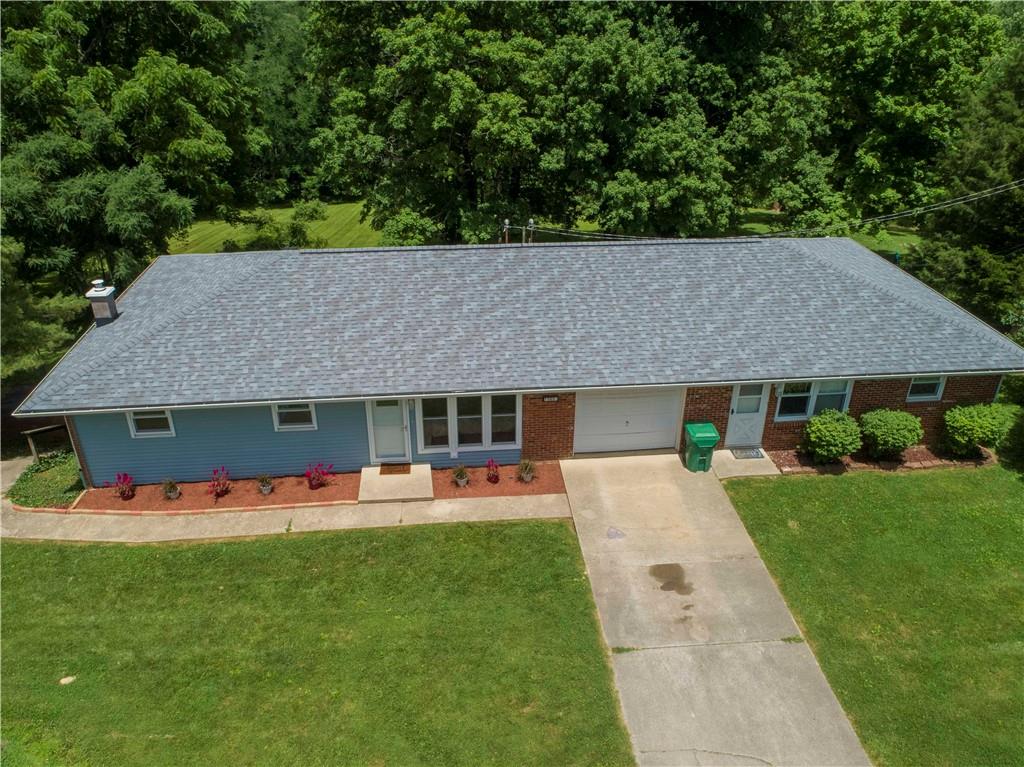 7505 South Harmony Road Bloomington, IN 47403 - Photo 3 of 60
