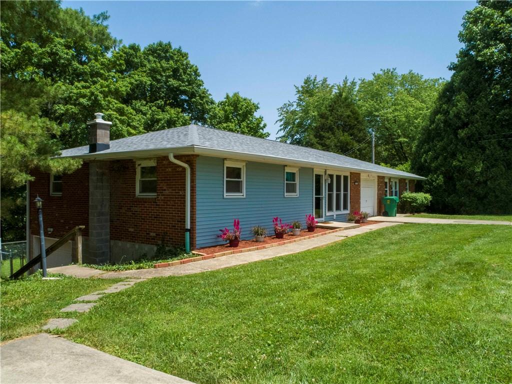 7505 South Harmony Road Bloomington, IN 47403 - Photo 5 of 60