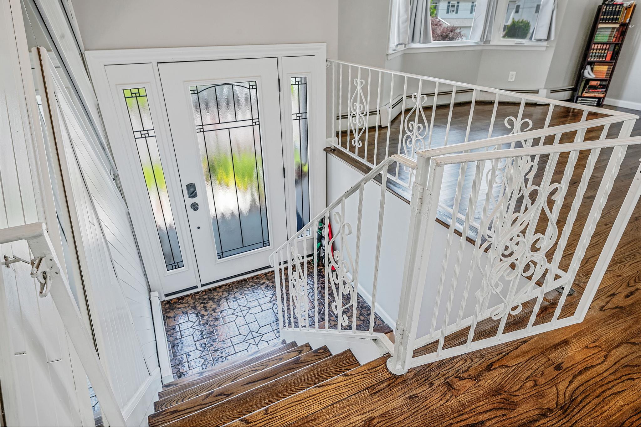 6 Holly Road Oakdale, NY 11769 - Photo 12 of 34 a view of entryway