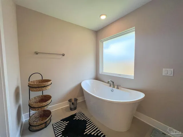 $2,500 | 5686 Dunridge Drive, Pace, FL 32571