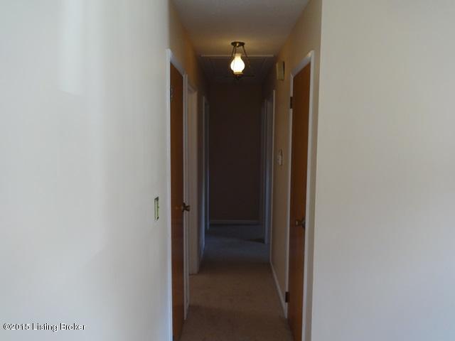 9800 Gandy Road Louisville, KY 40272 - Photo 11 of 23 10