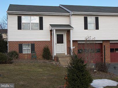 481 Crosswinds Drive Lititz, PA 17543 - Photo 1 of 8