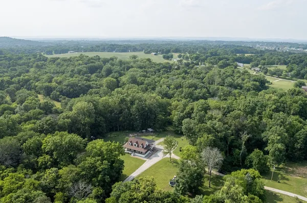$1,970,900 | 2300 Lee Road, Spring Hill, TN 37174