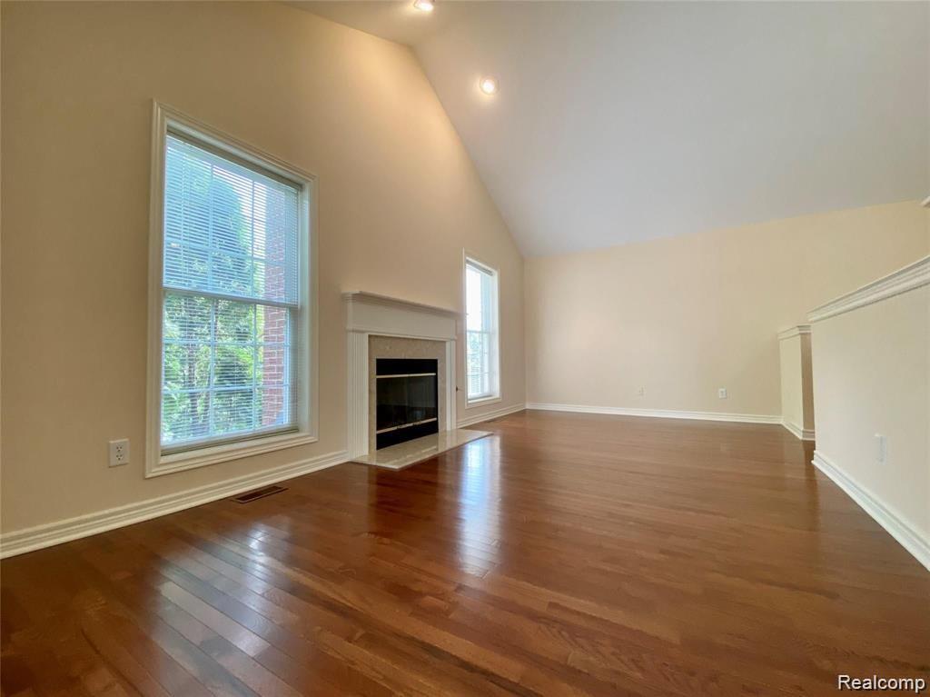 341 Village Way South Canton, MI 48188 - Photo 11 of 34