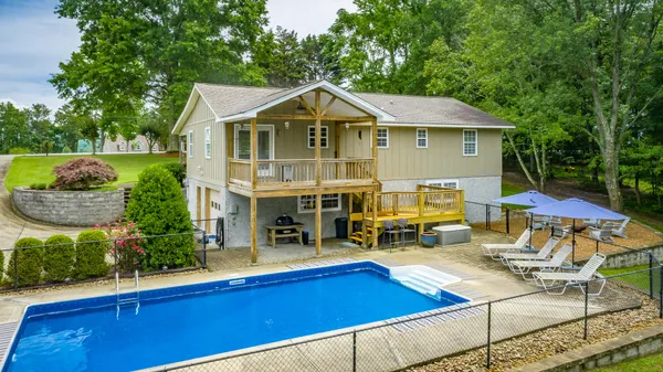 $474,900 | 16417 Crestview Drive, Sale Creek, TN 37373