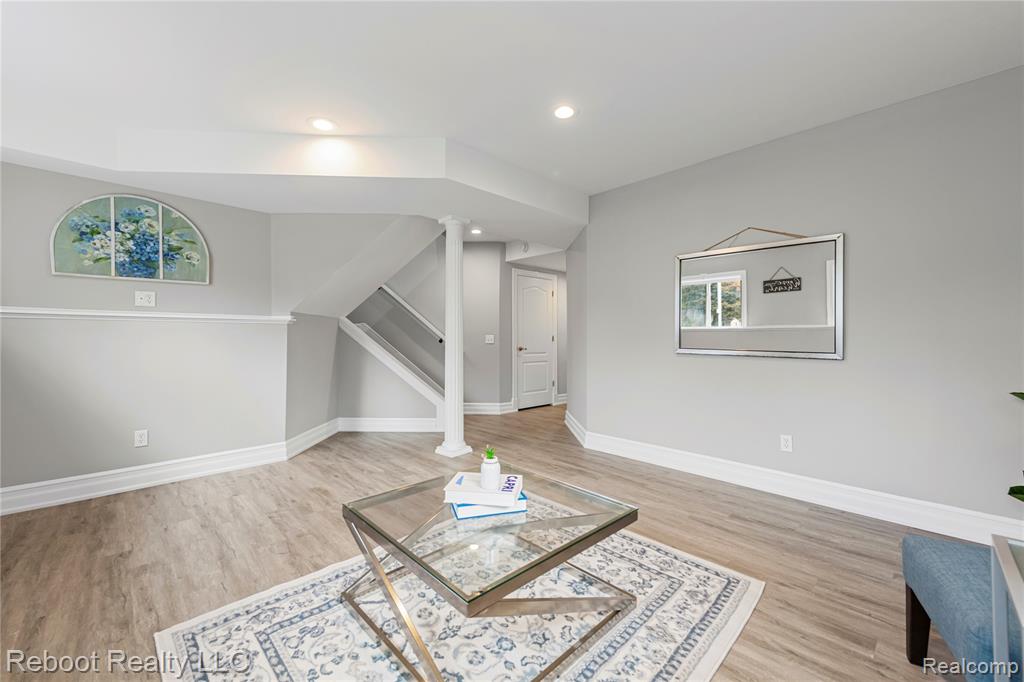 5322 Clintonville Road Clarkston, MI 48346 - Photo 19 of 30 Gallery Image 19