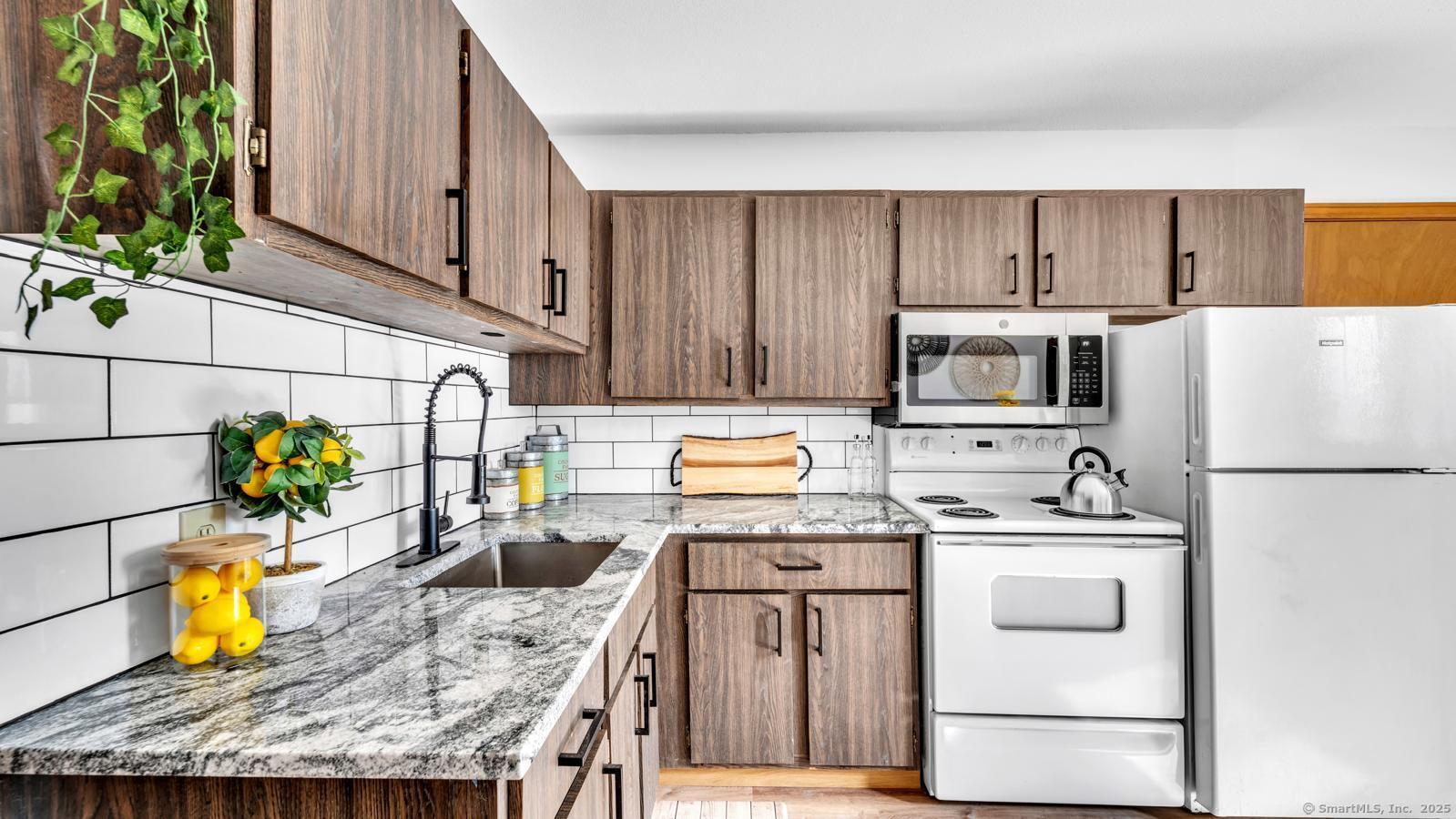 64 White Deer Rocks Road, Unit 3C Woodbury, CT 06798 - Photo 1 of 1