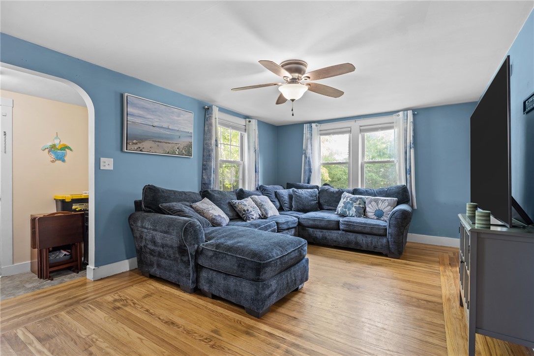 227 Angell Road Lincoln, RI 02865 - Photo 14 of 41