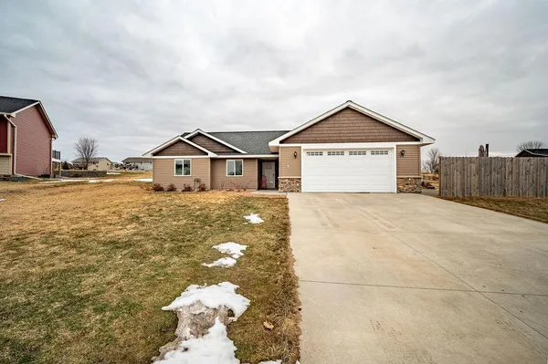 $359,900 | 873 Hills Lane, Ellsworth, WI 54011