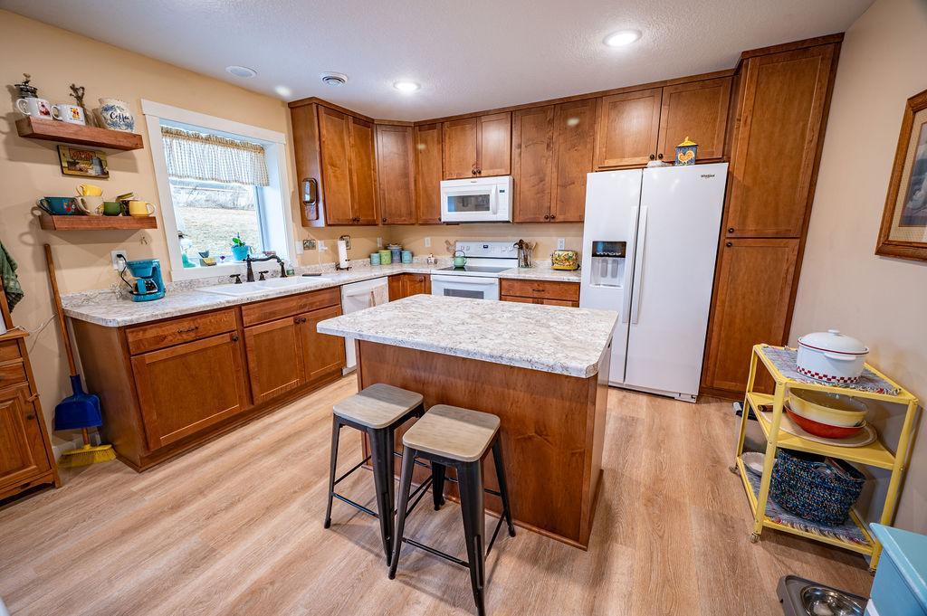 873 Hills Lane Ellsworth, WI 54011 - Photo 2 of 22