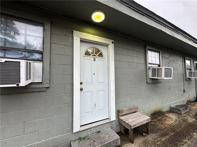 $1,200 | 1500 Madison Street, Unit 3, Gretna, LA 70053