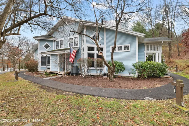 $260,000 | 222 Abbington Drive, East Stroudsburg, PA 18302