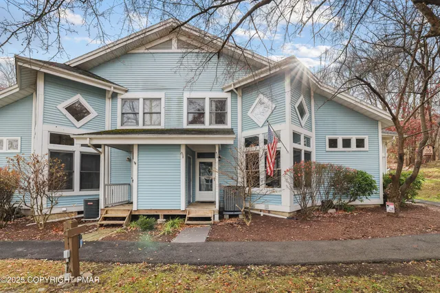 $260,000 | 222 Abbington Drive, East Stroudsburg, PA 18302