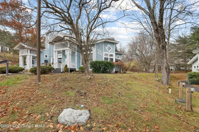 $260,000 | 222 Abbington Drive, East Stroudsburg, PA 18302