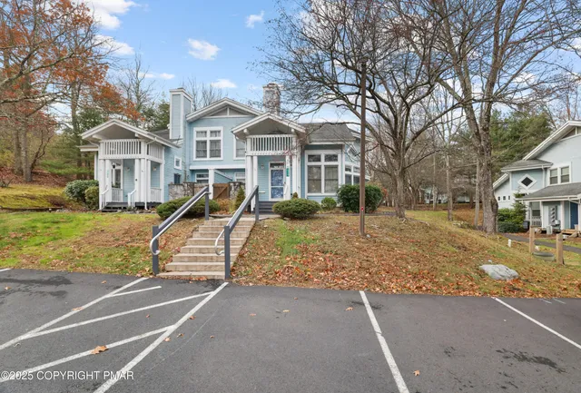 $260,000 | 222 Abbington Drive, East Stroudsburg, PA 18302