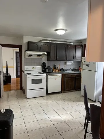 $1,100 | 2 Mission Street, Unit 1, Boston, MA 02115