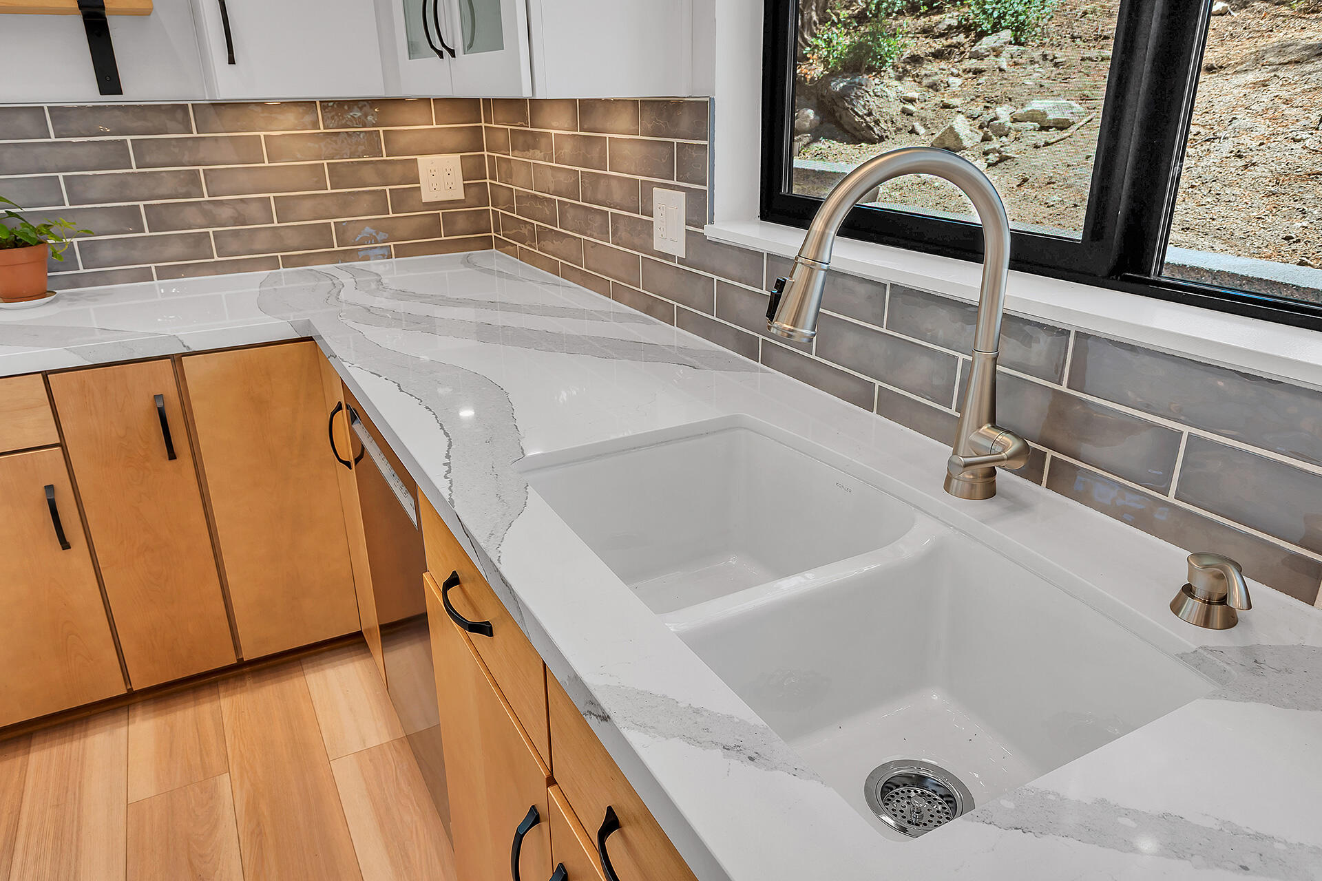 52600 Double View Drive Idyllwild, CA 92549 - Photo 38 of 75 a bathroom with a sink and a tub