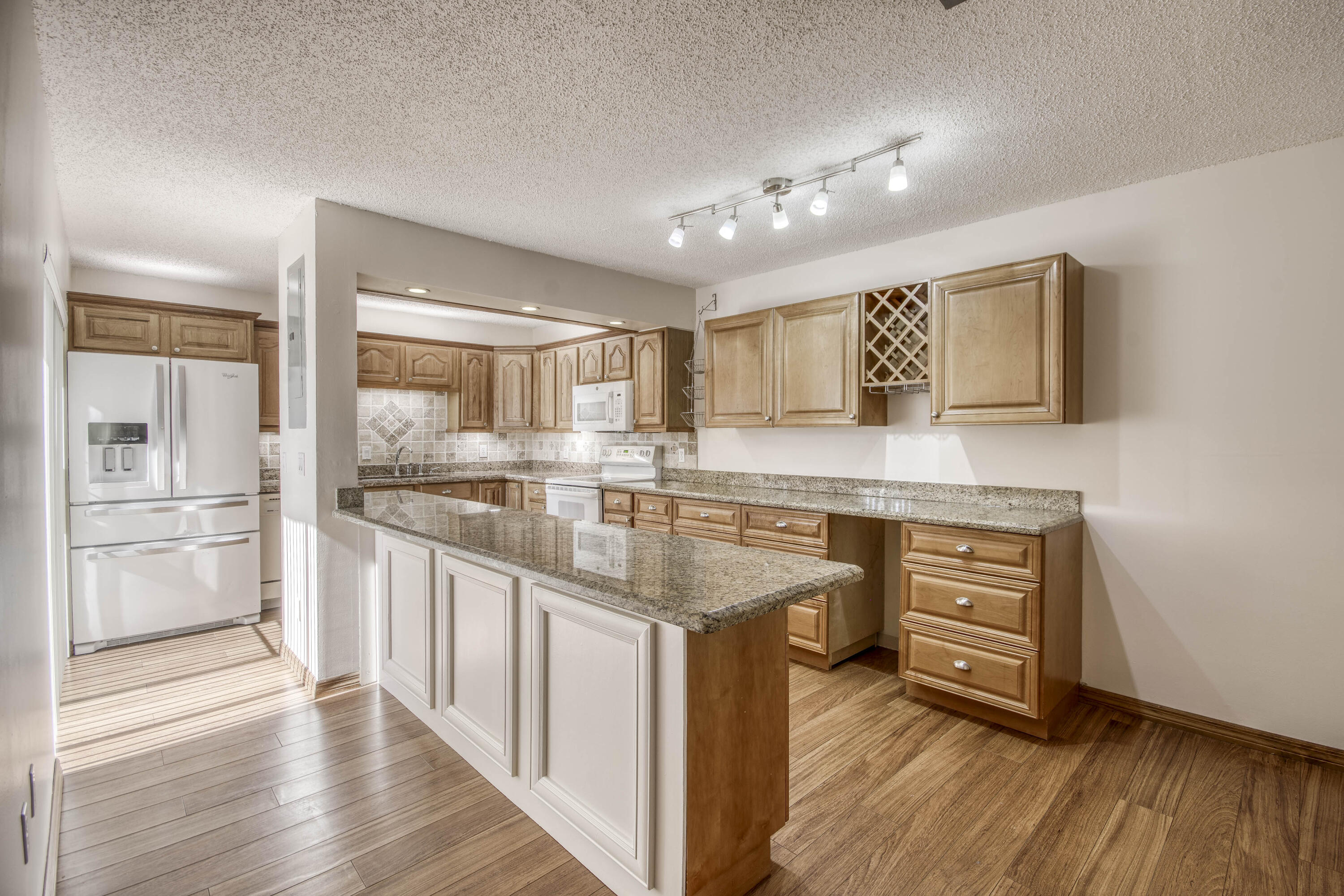 825 Center Street, Unit 10B Jupiter, FL 33458 - Photo 11 of 30 _IMG4194_HDR