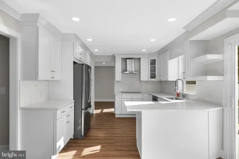 $580,000 | 208 Regency Road, Beverly, NJ 08010