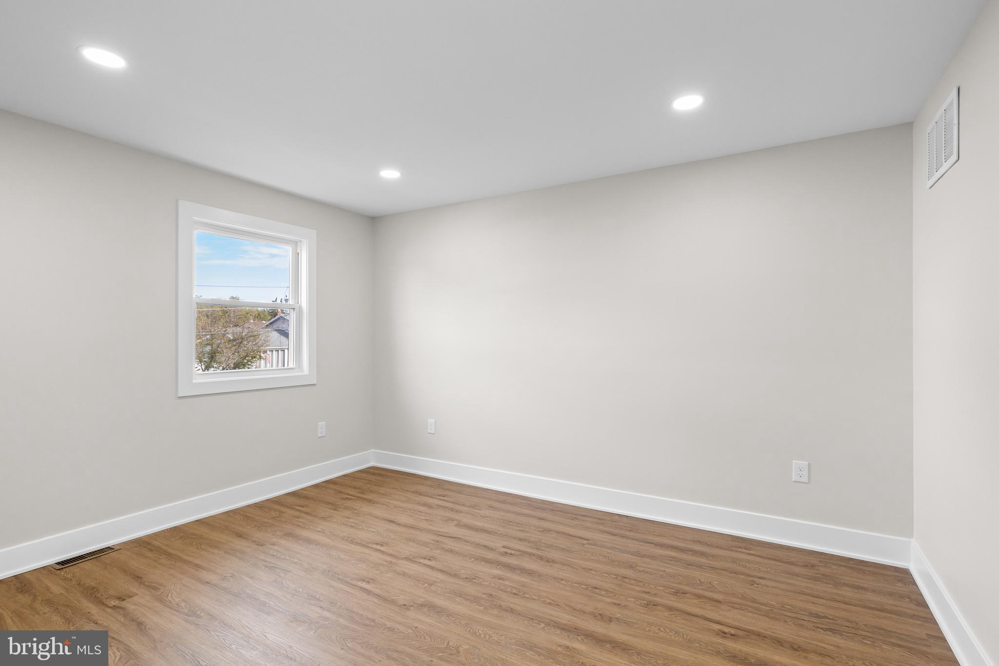 208 Regency Road Beverly, NJ 08010 - Photo 18 of 28