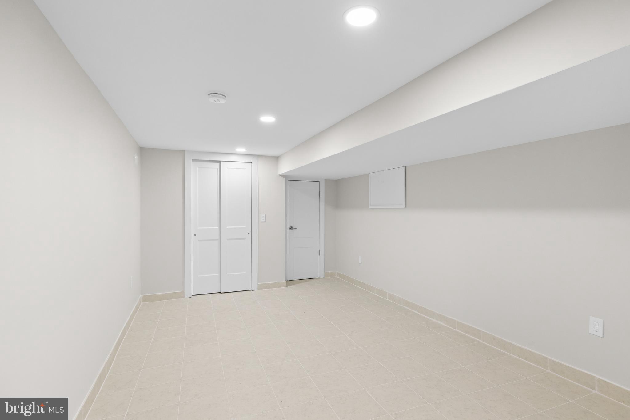 208 Regency Road Beverly, NJ 08010 - Photo 25 of 28