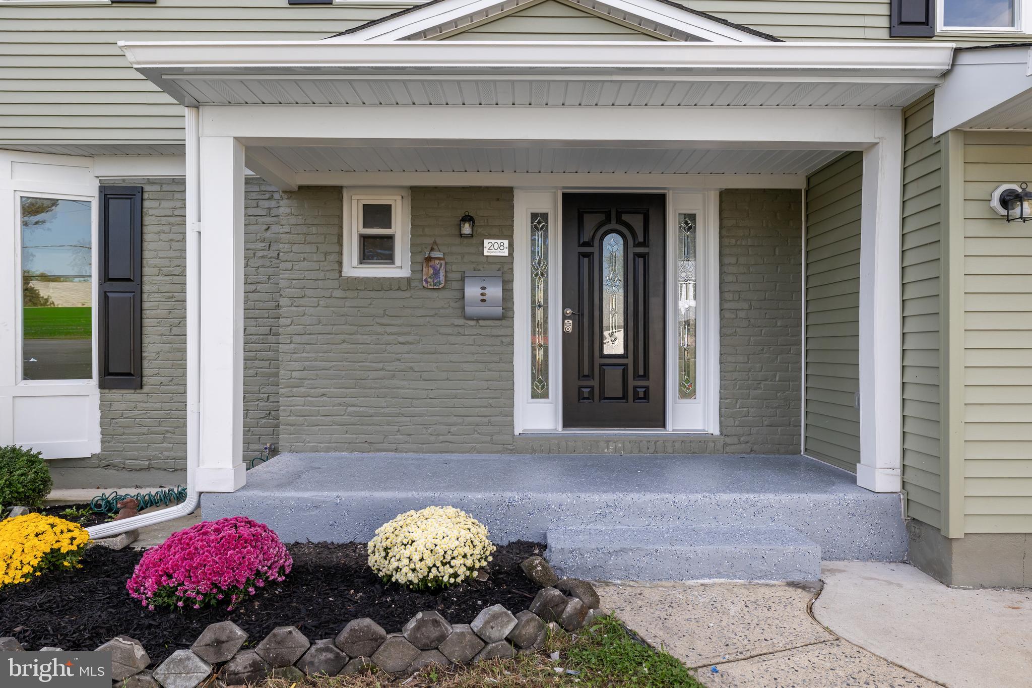 208 Regency Road Beverly, NJ 08010 - Photo 3 of 28