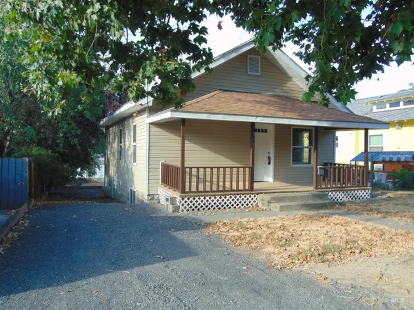 $297,000 | 1825 7th Avenue, Lewiston, ID 83501