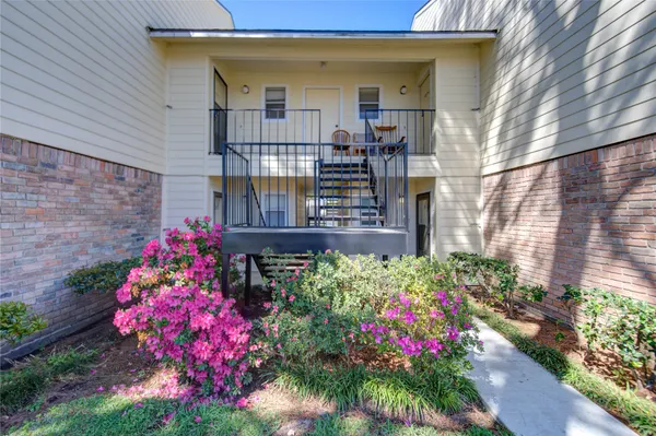 $1,500 | 14515 Wunderlich Drive, Unit 1602, Houston, TX 77069
