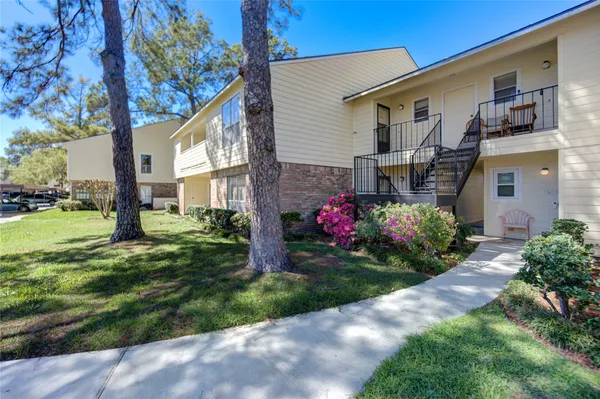 $1,500 | 14515 Wunderlich Drive, Unit 1602, Houston, TX 77069