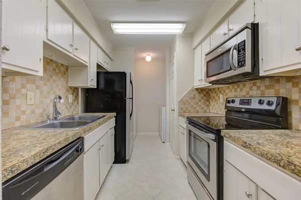 $1,500 | 14515 Wunderlich Drive, Unit 1602, Houston, TX 77069