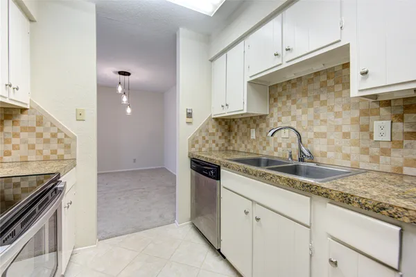 $1,500 | 14515 Wunderlich Drive, Unit 1602, Houston, TX 77069