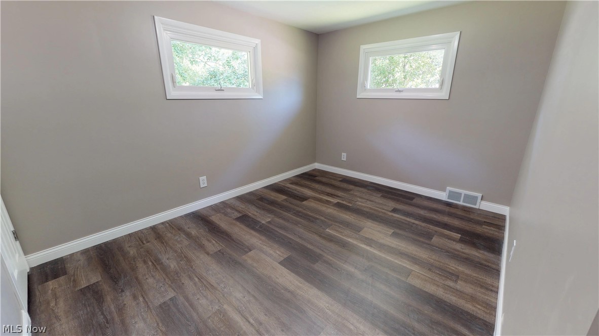 29744 Arthur Road Wickliffe, OH 44092 - Photo 14 of 35 Gallery Image 14