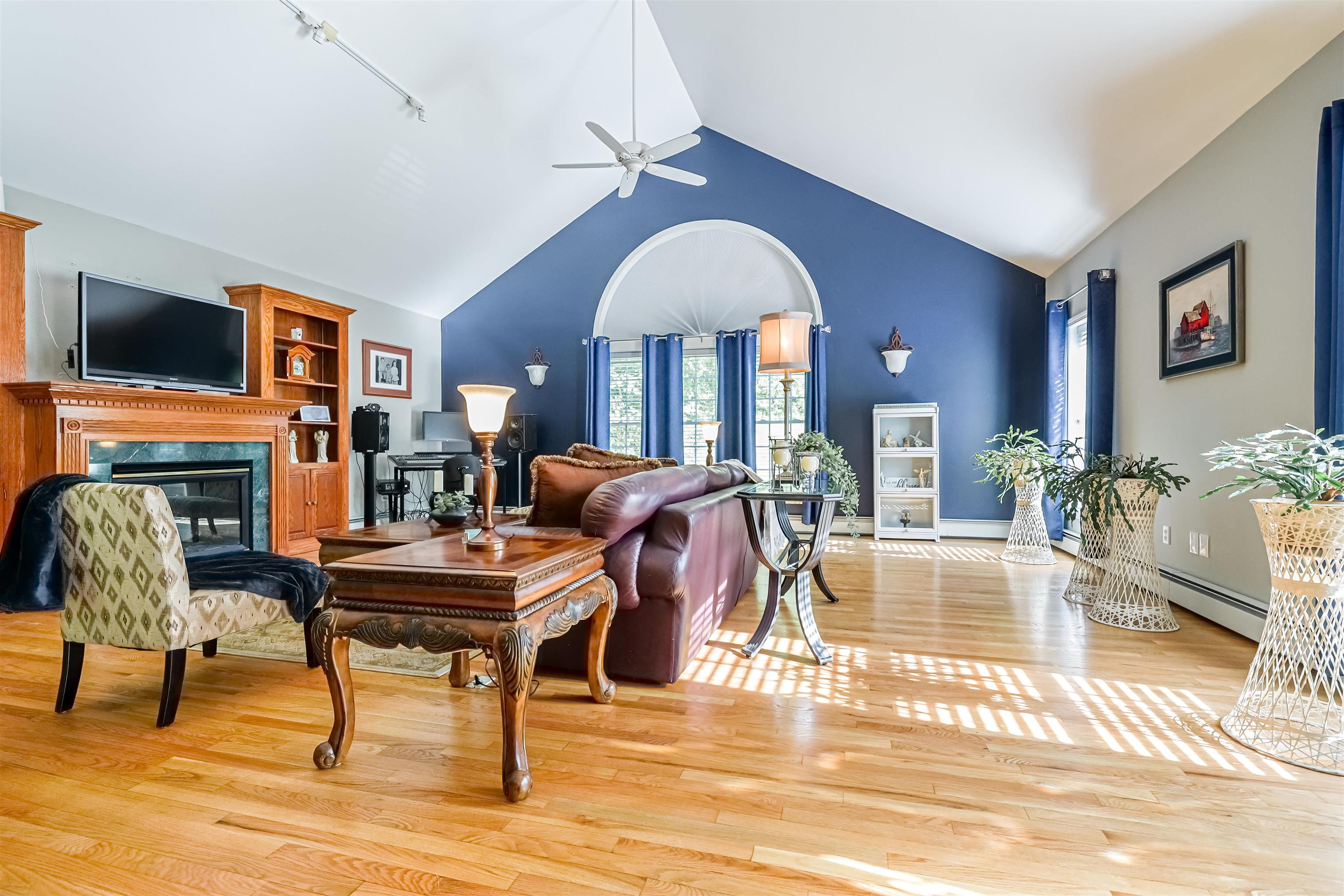 31 Merrill Road Goffstown, NH 03045 - Photo 2 of 59