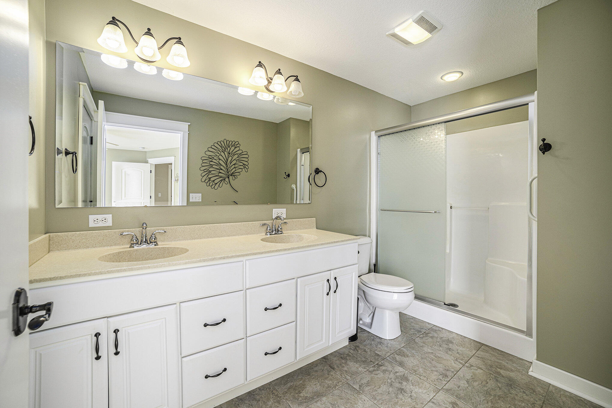 5630 East Olive Road Breckenridge, MI 48615 - Photo 12 of 46 Master ensuite