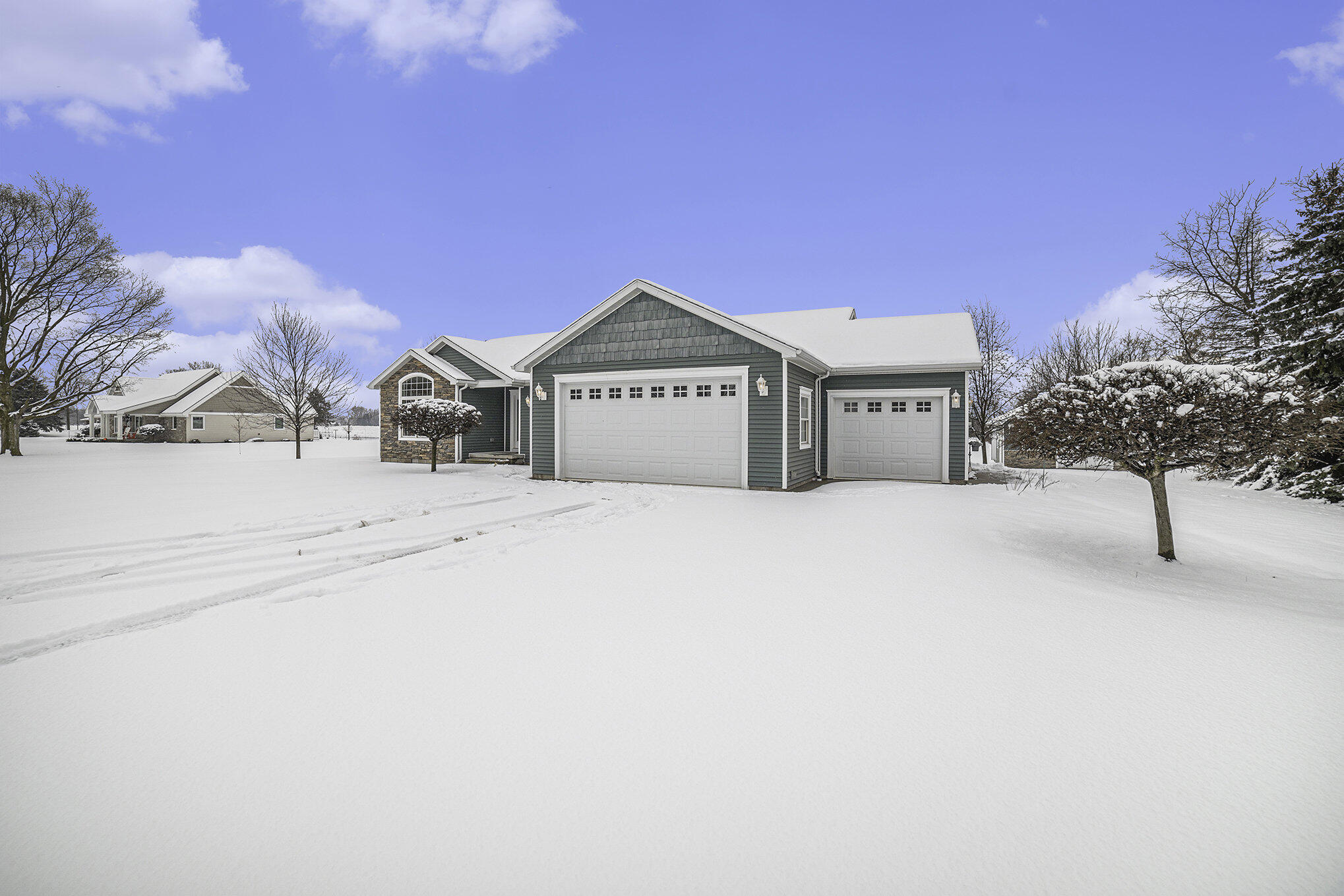 5630 East Olive Road Breckenridge, MI 48615 - Photo 28 of 46 Road View