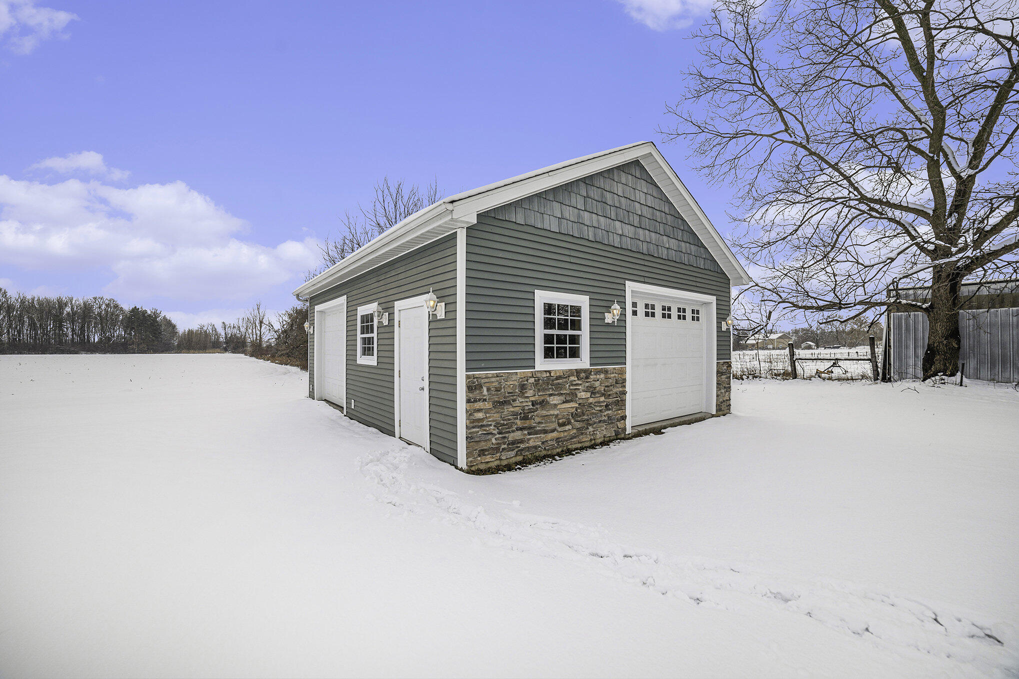 5630 East Olive Road Breckenridge, MI 48615 - Photo 34 of 46 Toy storage and more