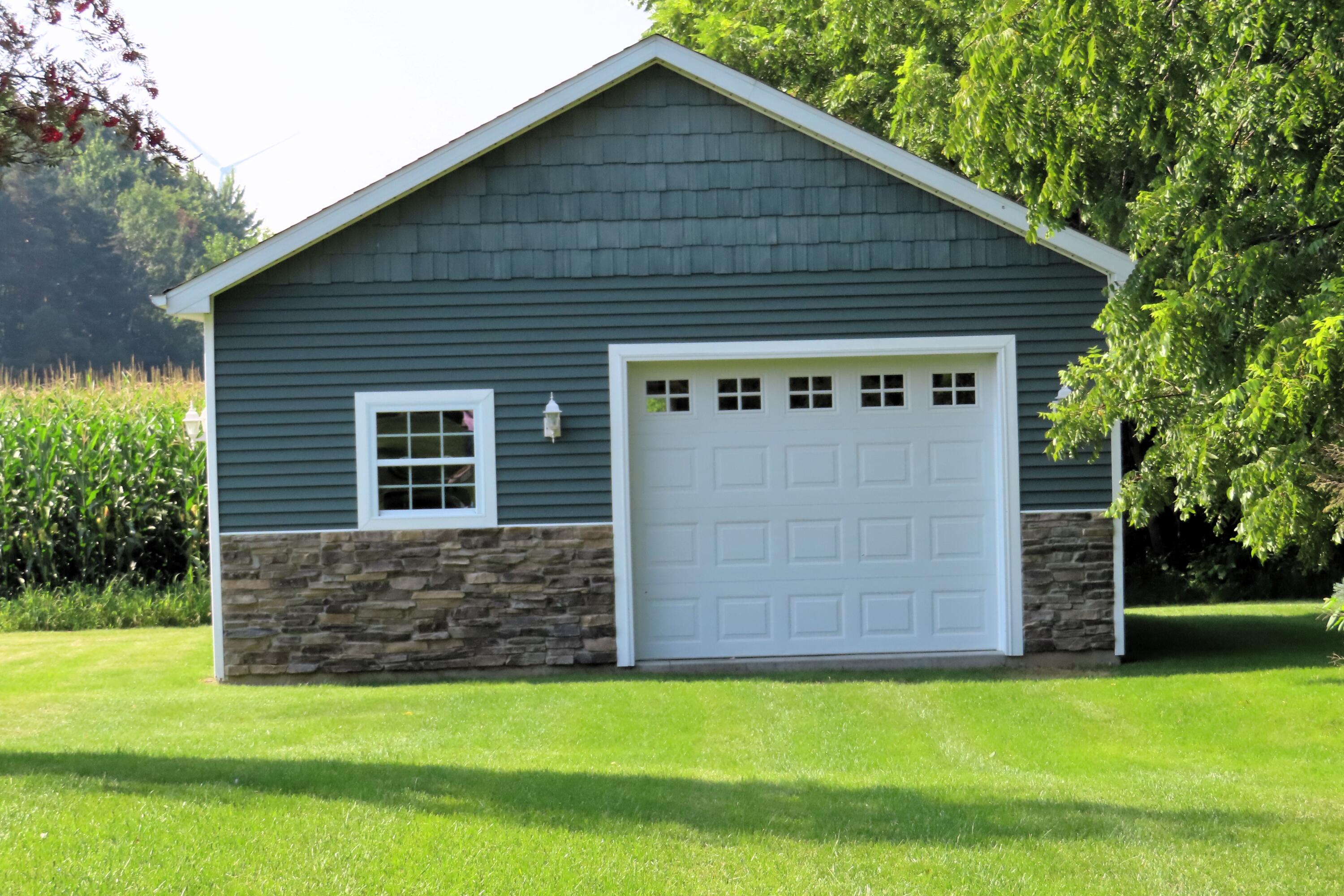 5630 East Olive Road Breckenridge, MI 48615 - Photo 40 of 46 22x24 shed