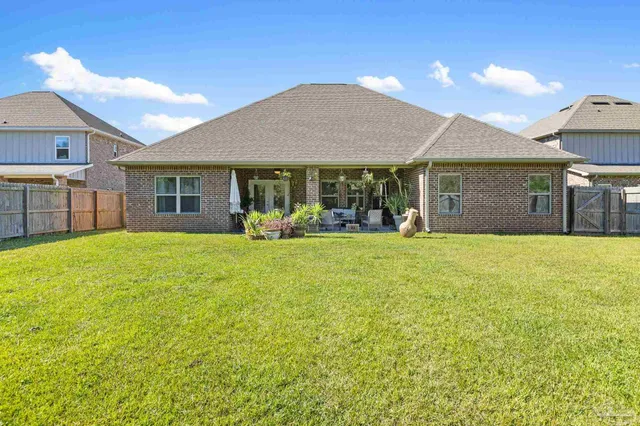 a front view of house with yard